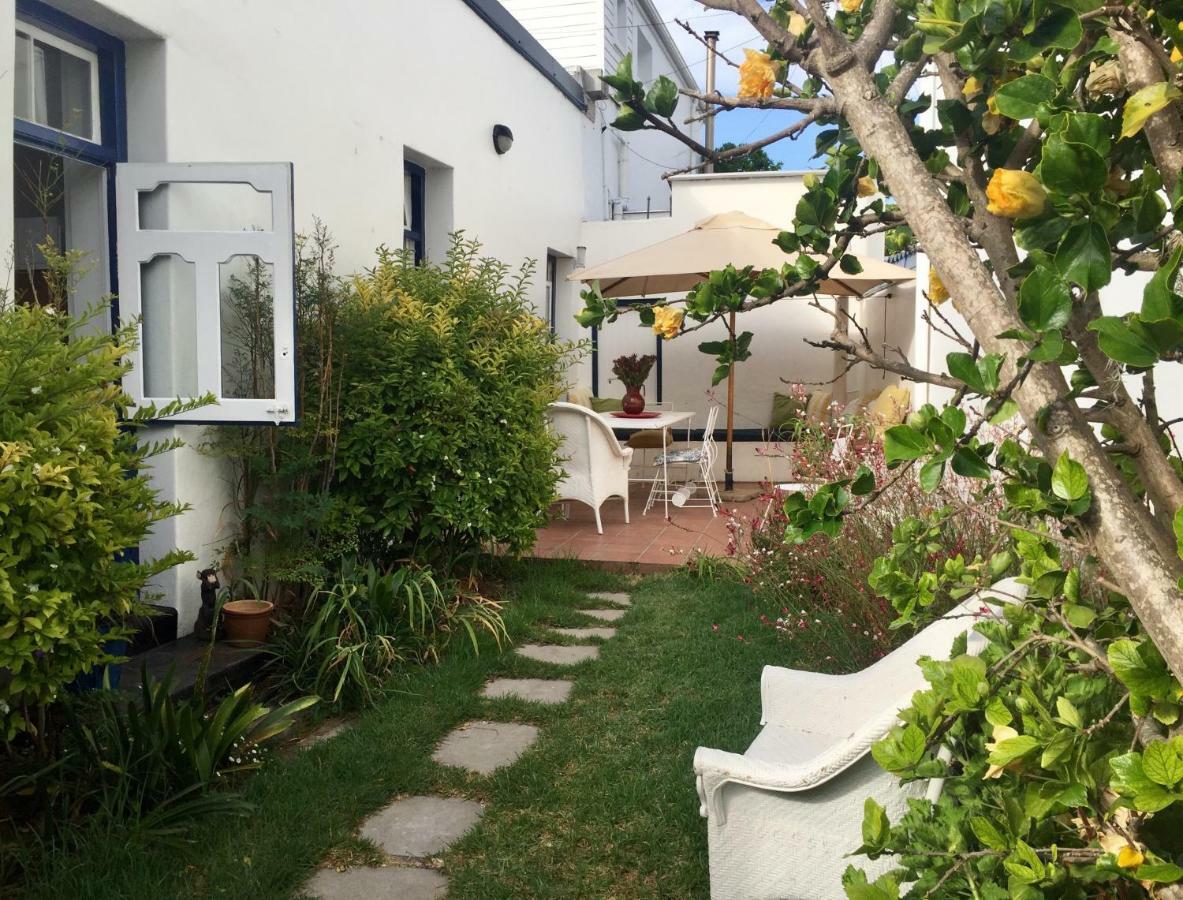 Holiday home The Bauhaus Kalk Bay *